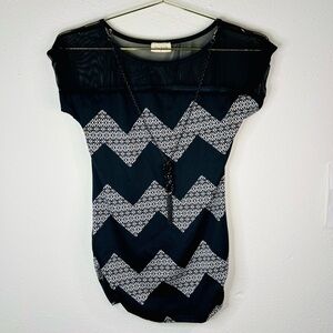 Free Kisses Black & White Pattern Short Sleeve Blouse with Accent Necklace